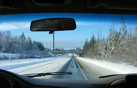 Zima - pogled iz automobila